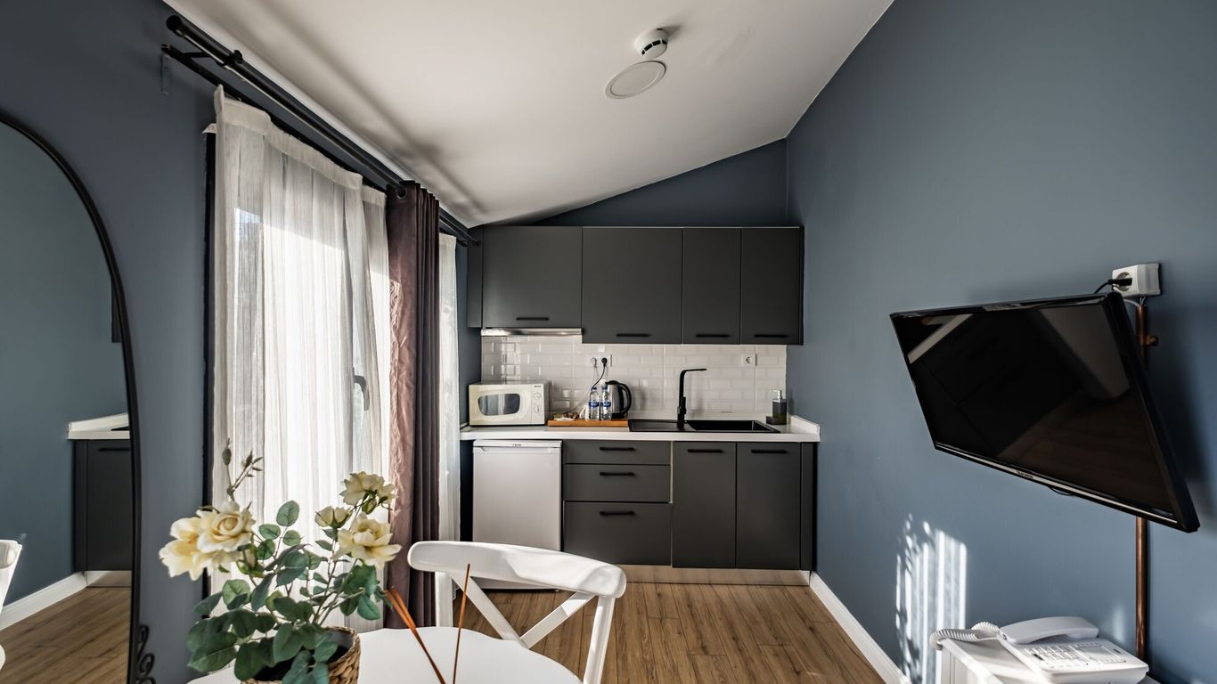 Selvese Suites, Serviced Living in Galata