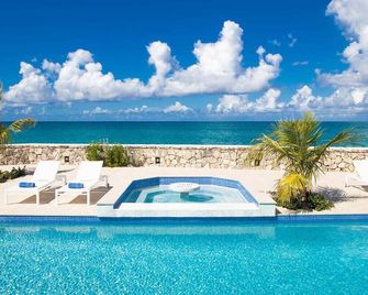 Chef included by Fantasia Villas: Villa L'Ecume des jours - Terres-Basses - Pool