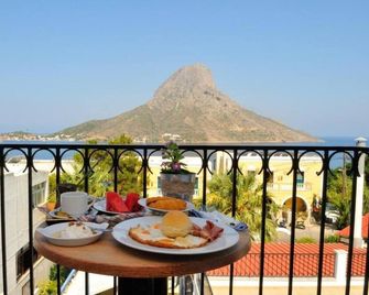 Vouros Palace - Masouri