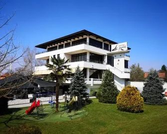 Hotel Le Pont - Prijedor - Edificio