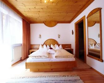 Hotel Brennerspitz - Neustift im Stubaital - Bedroom