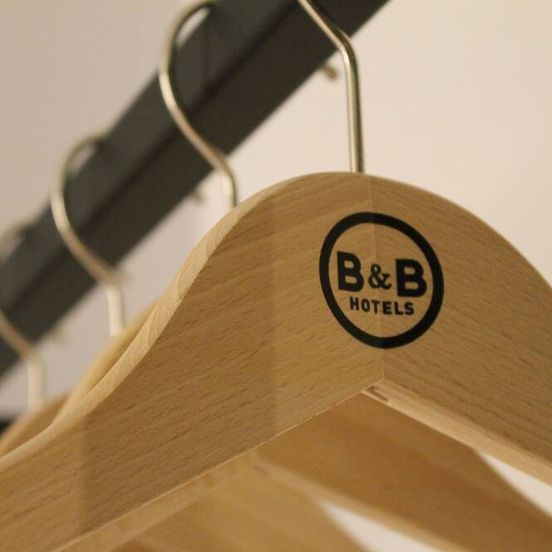 B&B HOTEL Avignon Sud Parc des Expositions image 1