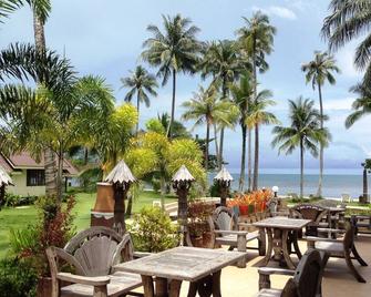 Koh Chang Bailan Beach Resort - Ko Chang - Patio