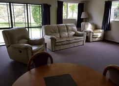 Cosy, self contained unit. - Rotorua - Sala de estar