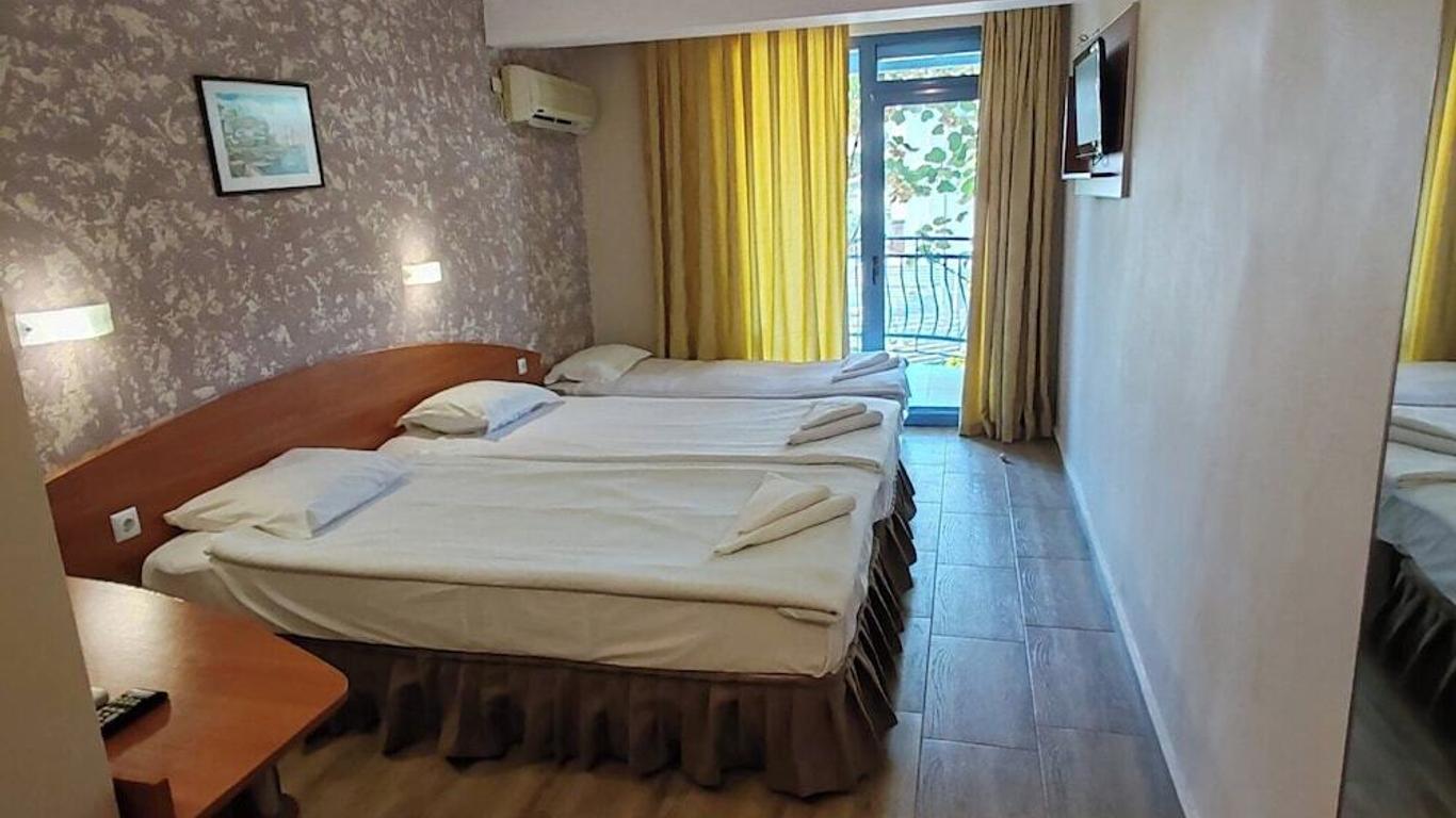 Paloma Hotel