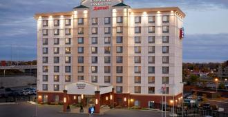 Fairfield Inn & Suites by Marriott Montreal Airport - Montreal - Building