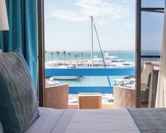 The Westmarine Waterfront Hotel - La Paz - Living room