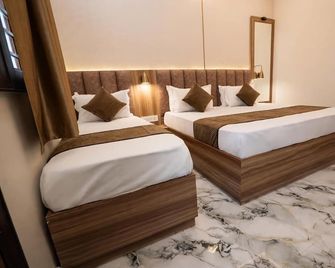 Spark Inn - Mathura - Habitación