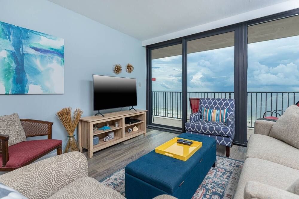 Island Winds East by Brett Robinson Vaca - Gulf Shores - Sala de estar
