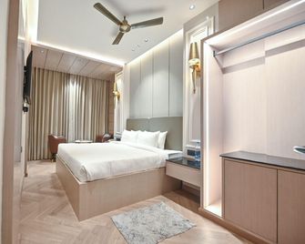 Hotel The Royal Placid - Jammu - Habitación