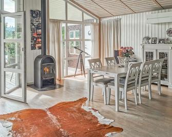 3 Bedroom Pet Friendly Home In Bryrup - Bryrup - Comedor