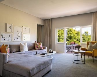 Mont Rochelle - Franschhoek - Living room