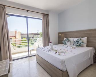 Tivoli Hotel - Faliraki - Schlafzimmer