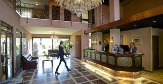 Hotel Garni Geisler - Colonia - Reception