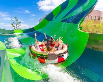 Shanghai Haichang Ocean Park Theme Resort Hotel - Shanghai