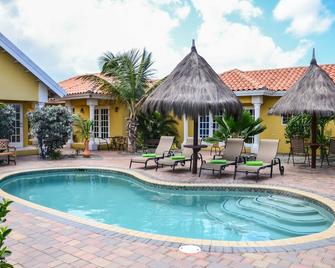 Aruba Tropic Apartments - Noord - Piscina
