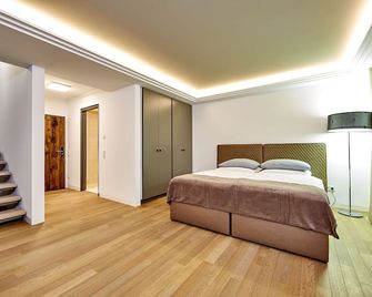 Modern With Flair Of The Tradition -100sqm Eg + Ug- Opt. 4 Pers. - Terrace U. Garden - Seehausen am Staffelsee - Ložnice