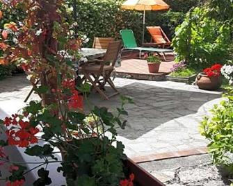 A Ridosso - Riccò del Golfo di Spezia - Patio