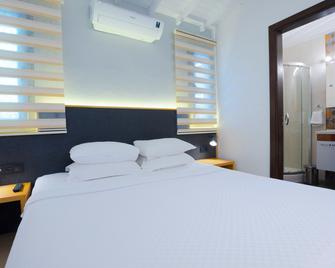 Aegean Apartments - Bungalows - Alacati - Schlafzimmer