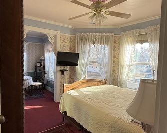 Roseberry House Bed & Breakfast - Susanville - Habitación