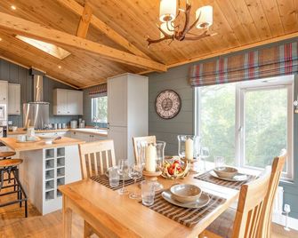 2 bedroom accommodation in Lauder - Lauder - Dining room