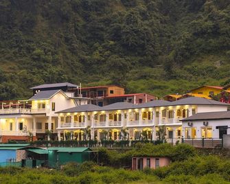 Pack Rishikesh, Mohanchatti - Rishikesh - Building