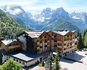 洛倫澤蒂 - 馬東納迪坎皮利奧 - 摩德納迪-坎皮格里奧 - 建築