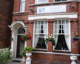 Shearwater - Bridlington - Building