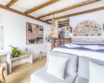 Limeri Traditional Guest House - Monolithos