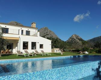 Villa with pool and BBQ. Air conditioner. Table tennis. Wi-Fi. 15 minutes - Bunyola - Bazén