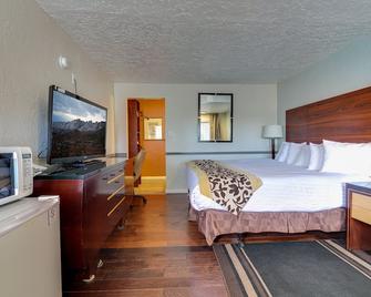 Sage Motel - Vernal - Bedroom