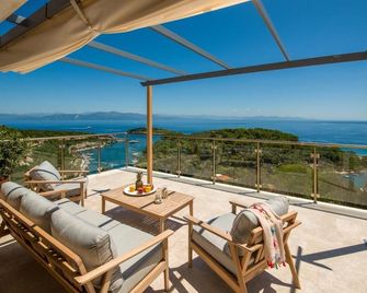 Above Blu Villa by PaxosRetreats - Gaios - Balkon