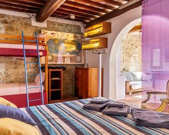 M G Vetulonia - Vetulonia - Habitación