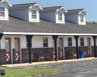 Exxon Quik Stop & Motel - Wausaukee - Edificio