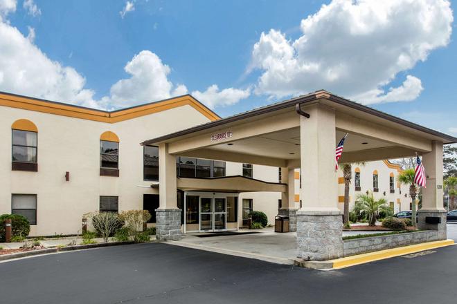 Quality Inn Surfside Myrtle Beach 81 1 2 4 Surfside Beach
