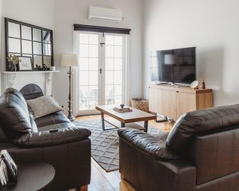 Hargreaves Cottage - Close To Cbd - Bendigo - Living room