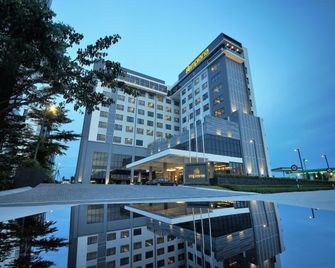 Impiana Hotel Senai - Senai - Building