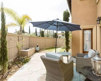 Boutique Luxury in Upscale Area with Private Entry & Bath, Villa A - San Diego - Patio