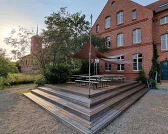 An Den Wiesen Gasthaus am Finowkanal - Wandlitz - Gebouw