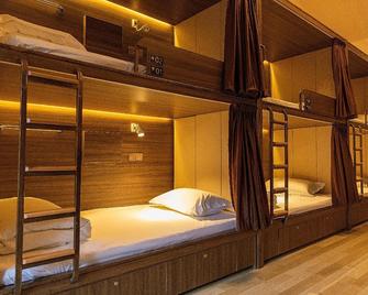 The Hump Hostel - קונמינג - חדר שינה