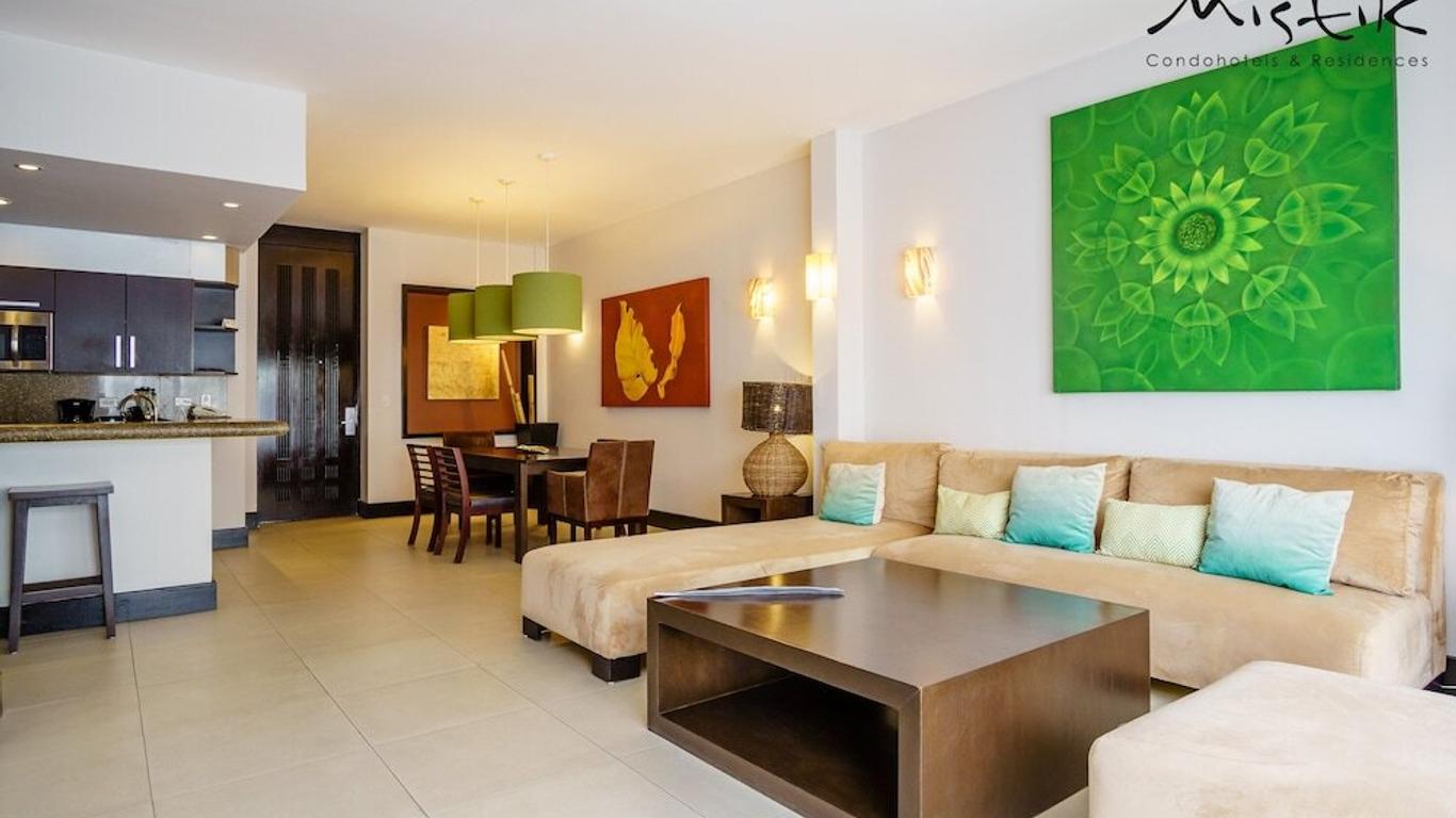 Aldea Thai Luxury by Mistik