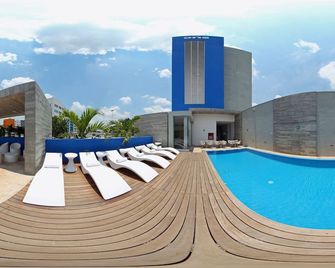 One Villahermosa 2000 - Villahermosa - Pool