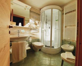 Monza Dolomites Hotel - Moena - Bathroom