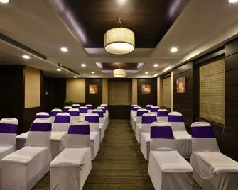 Hotel Leafio Marigold-Near Airport - Mumbai - Meeting room