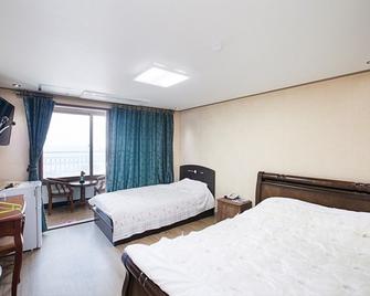 إيدن هوستل - جيجو - غرفة نوم