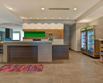 Home2 Suites by Hilton West Palm Beach Airport - West Palm Beach - Front desk