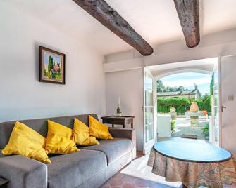 Apartment in a beautiful quiet residence parking - Benakey - Canes - Sala