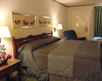 Heritage House Inn - Muleshoe - Bedroom