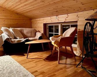 Cozy Ockelbo Retreat With Sauna & Stunning Nature Views - Ockelbo - Sala de estar