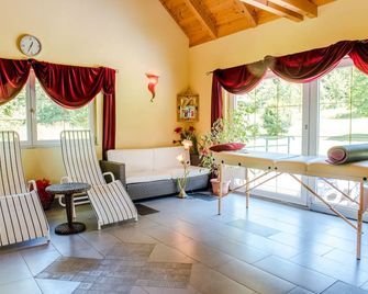 후테 춤 페를리벤 - 리딩 - 거실